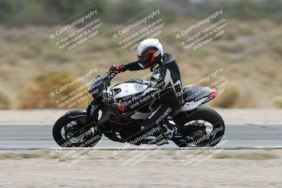 media/May-05-2025-Moto Forza (Mon) [[3c1838c5e5]]/2-B Group/Session 3 (Panning Test Turn 14 Inside)/
